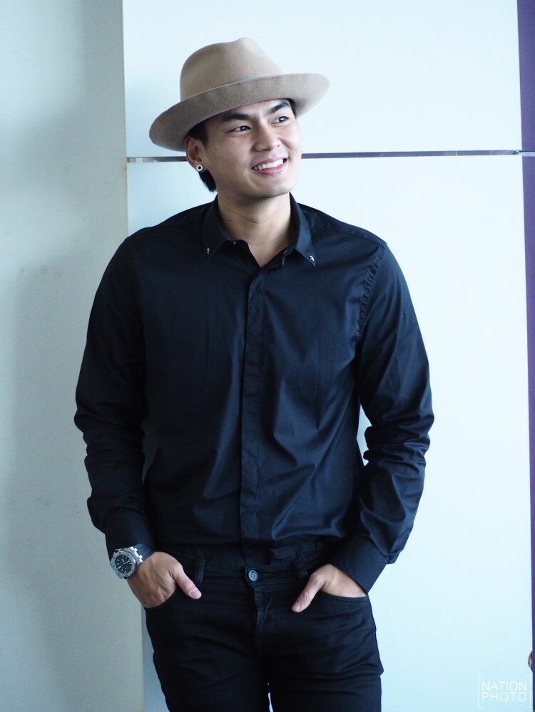 จากข้อความทวิตดังกล่าว ทำให้คนมีเข้ามาโจมตีหนุ่มฮั่นอย่างหนักหน่วง ล่าสุดหนุ่มฮั่นได้ออกมาพูดถึงเรื่องนี้ว่า