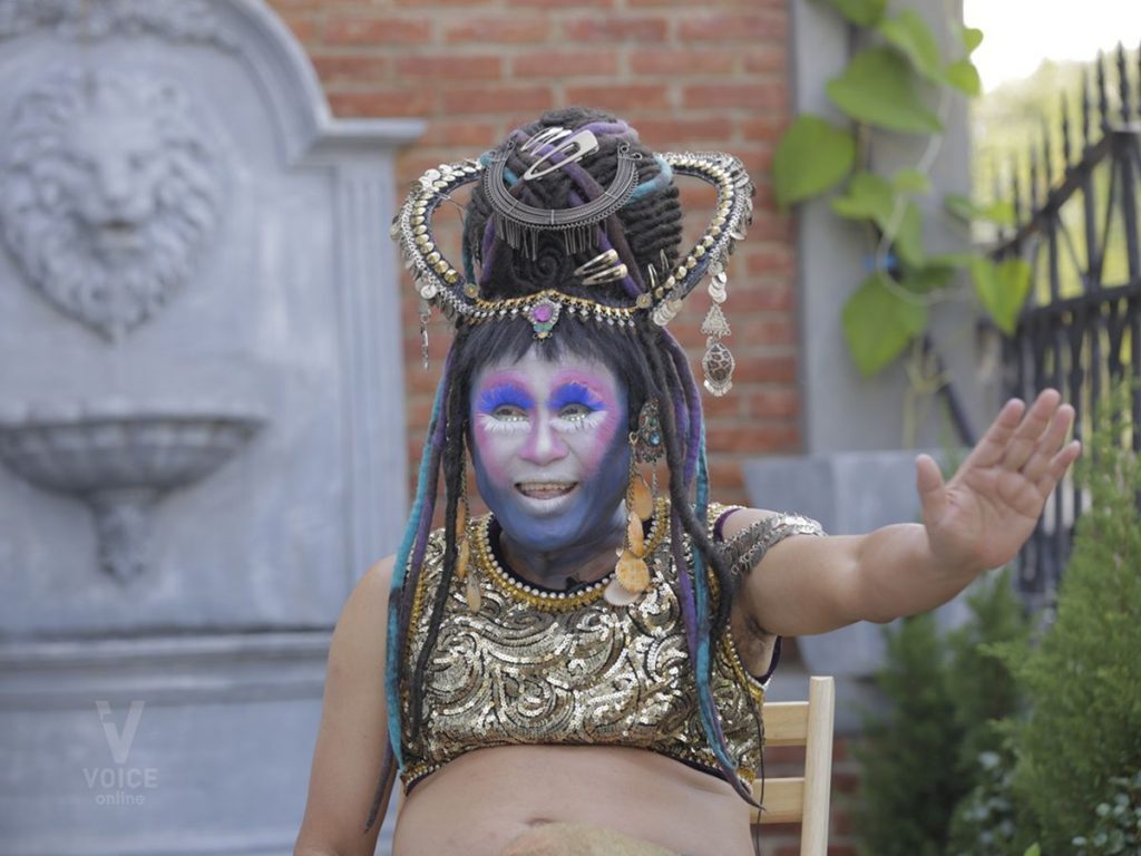 'เพศทางเลือกทำให้โลกน่าอยู่' ติ๊ก กลิ่นสี กับ Transgender ในหอแต๋วแตก